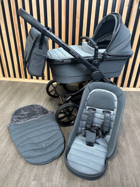 PRE LOVED iCandy Peach 7 Travel System - Phantom/Truffle