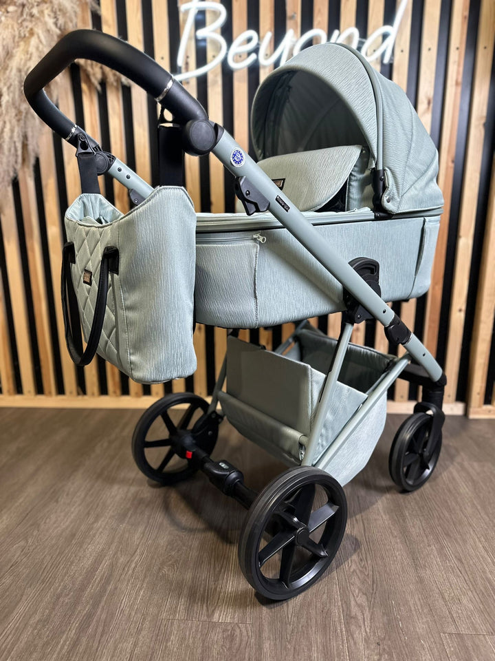 EX DISPLAY Mee-Go Milano Natura 2-in-1 Travel System – Mint