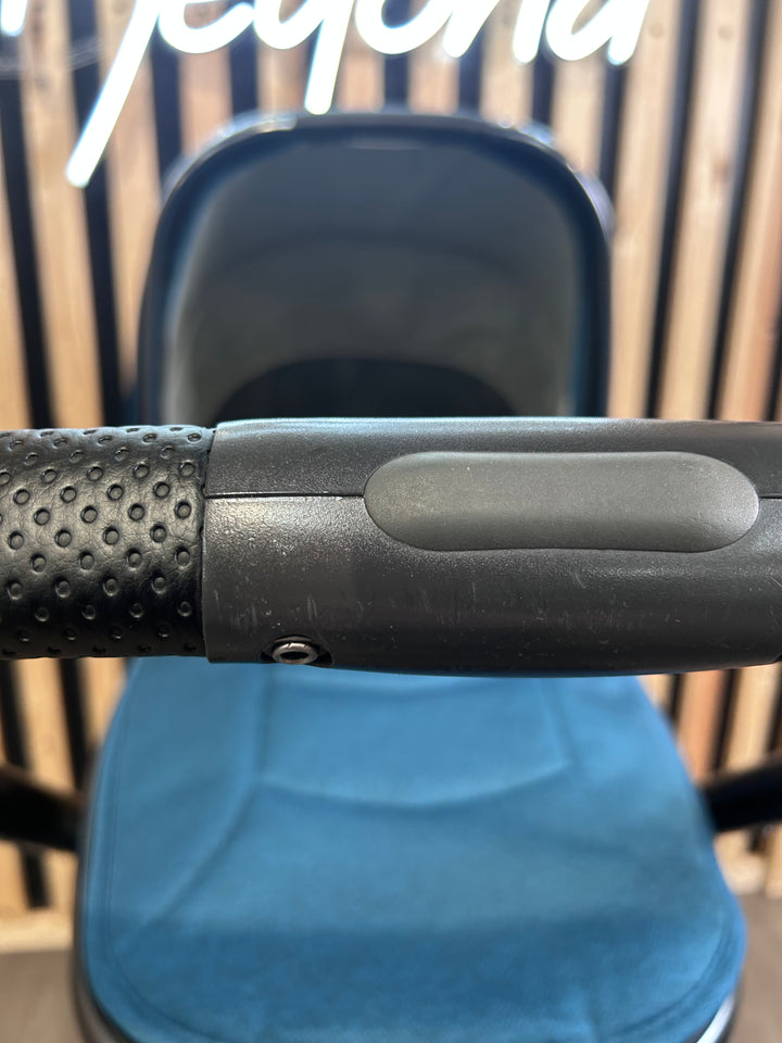 PRE LOVED Babystyle Oyster3 Travel System - Kingfisher