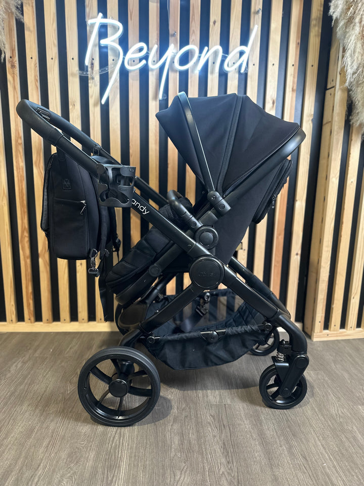 PRE LOVED iCandy Peach 7 Travel System - Jet/Black