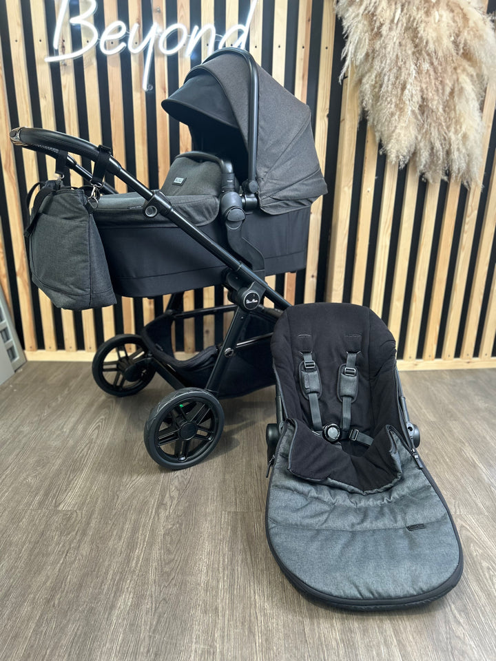 PRE LOVED Silver Cross Coast Travel System - Flint