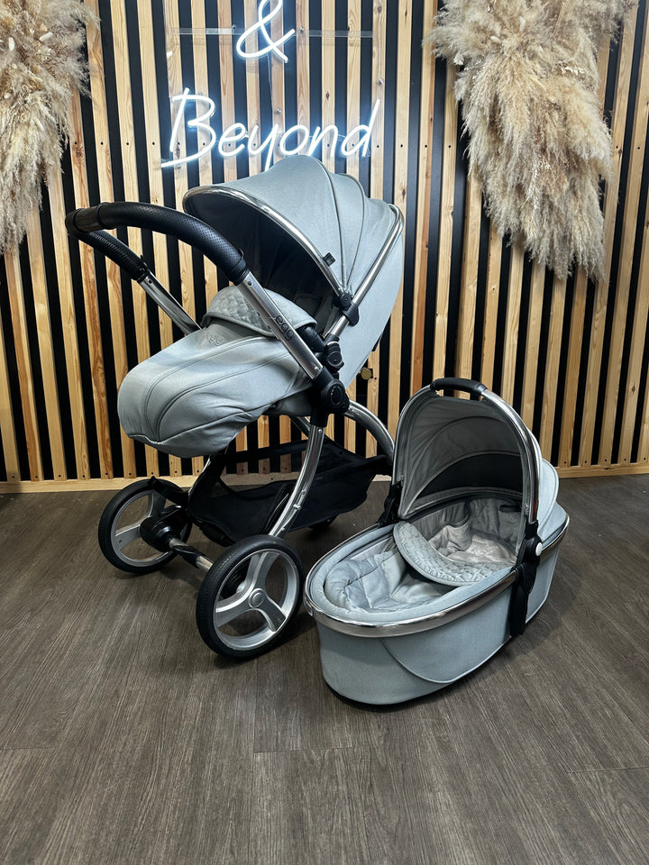 PRE - LOVED egg2 Monument Grey Travel system