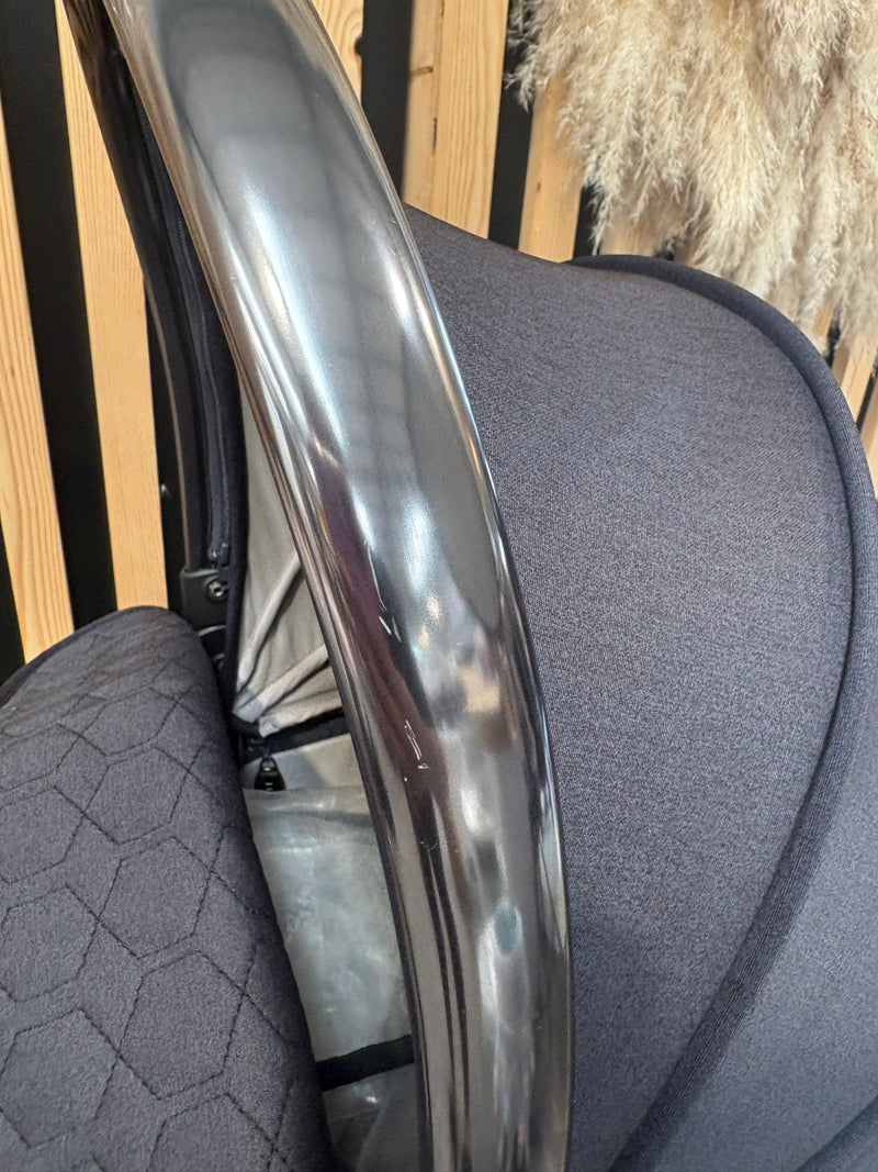 PRE LOVED egg2 Travel System - Cobalt