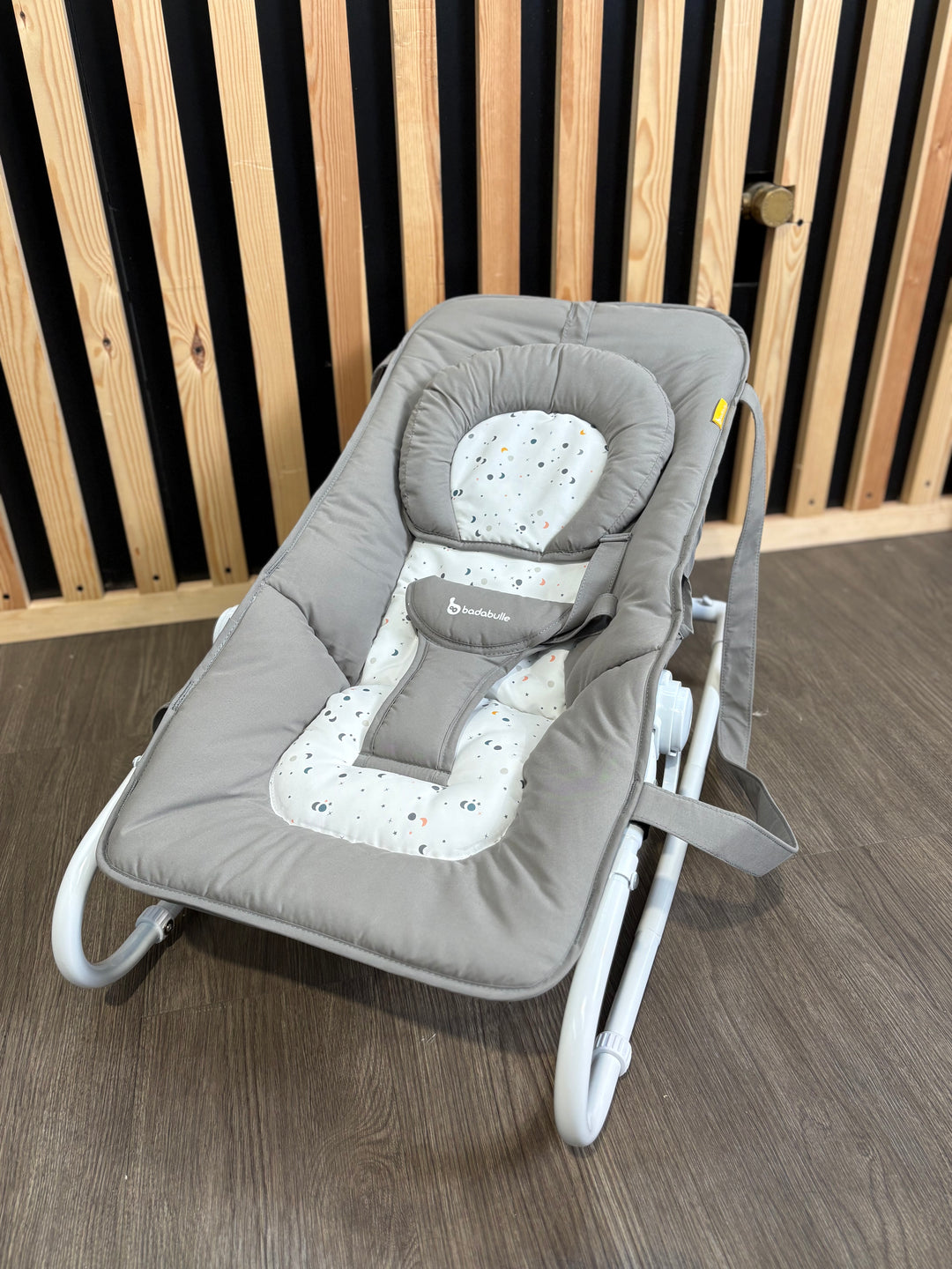 PRE LOVED Badabulle Easy Bouncer 2-in-1 Rocker - Moonlight Grey