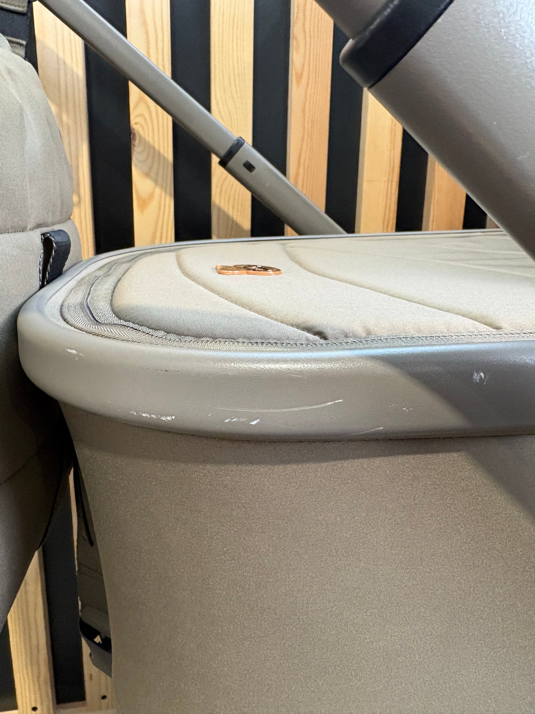 PRE LOVED Venicci Tinum Upline Travel System - Leo