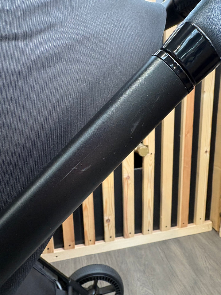 EX DISPLAY Venicci Vero Stroller - Night