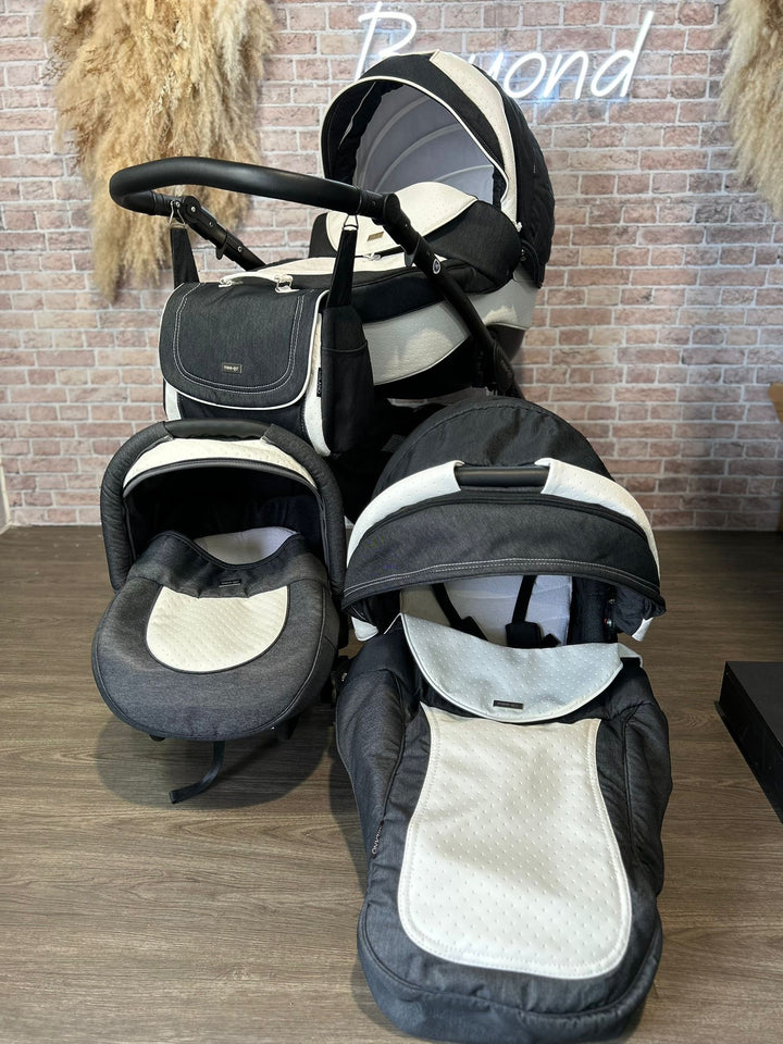 EX DISPLAY Mee-Go
Milano Travel System - Denim/White