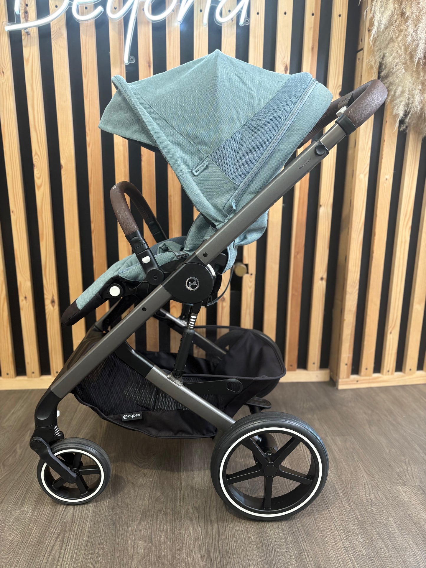 PRE LOVED Cybex Balios S 2-in-1 Travel System - Stormy Blue