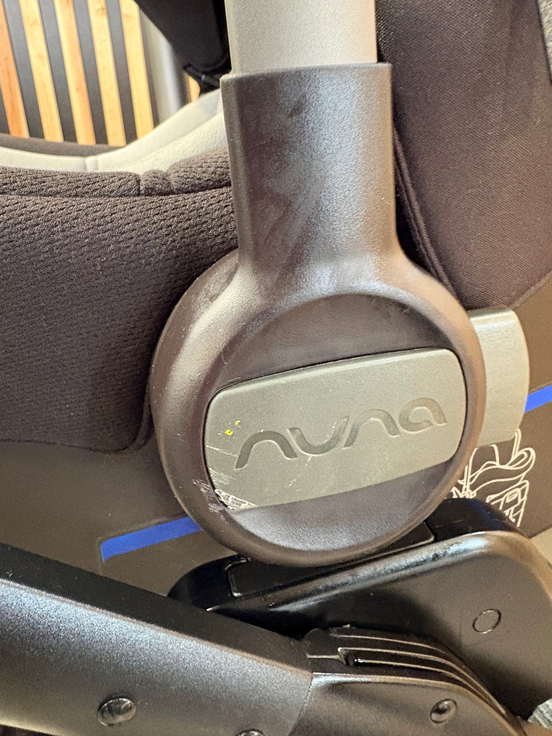 PRE LOVED Nuna Mixx Travel System - Caviar