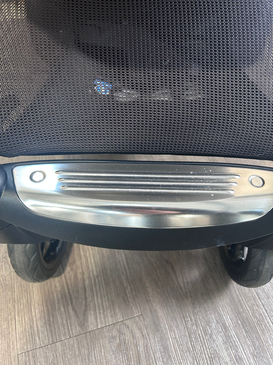 PRE LOVED Mamas & Papas Flip XT3 Travel System - Biscuit