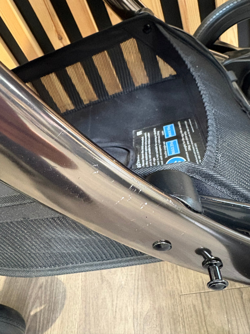PRE LOVED egg3 Travel System - Mink