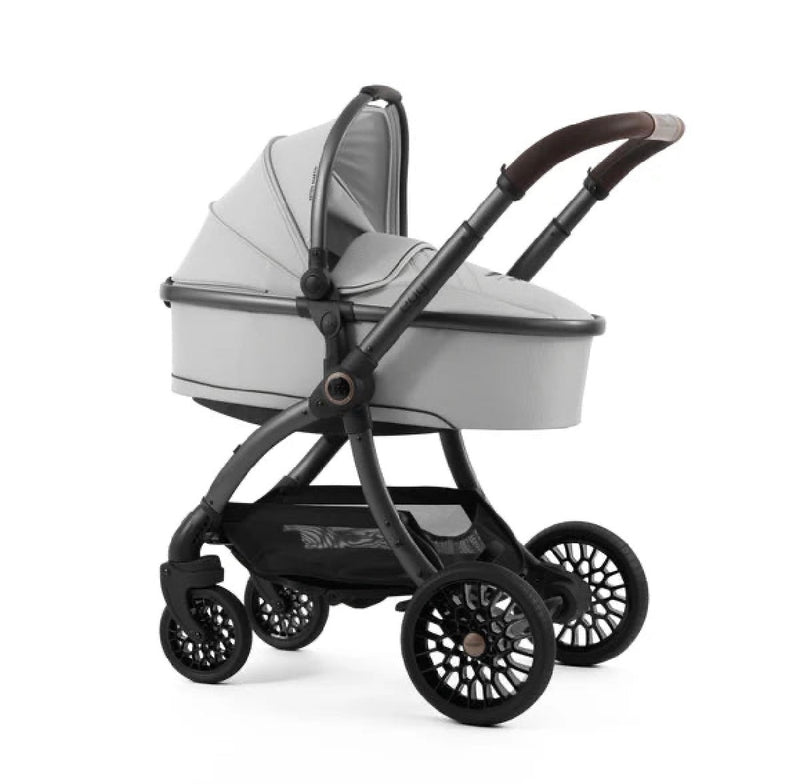 EX DISPLAY Aston Martin egg3 Luxury Travel System - Soft Grey