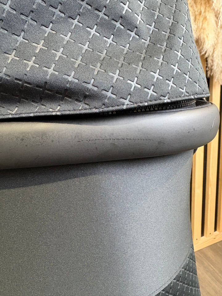 EX DISPLAY Babystyle Oyster4 2-in-1 Travel System - Raven