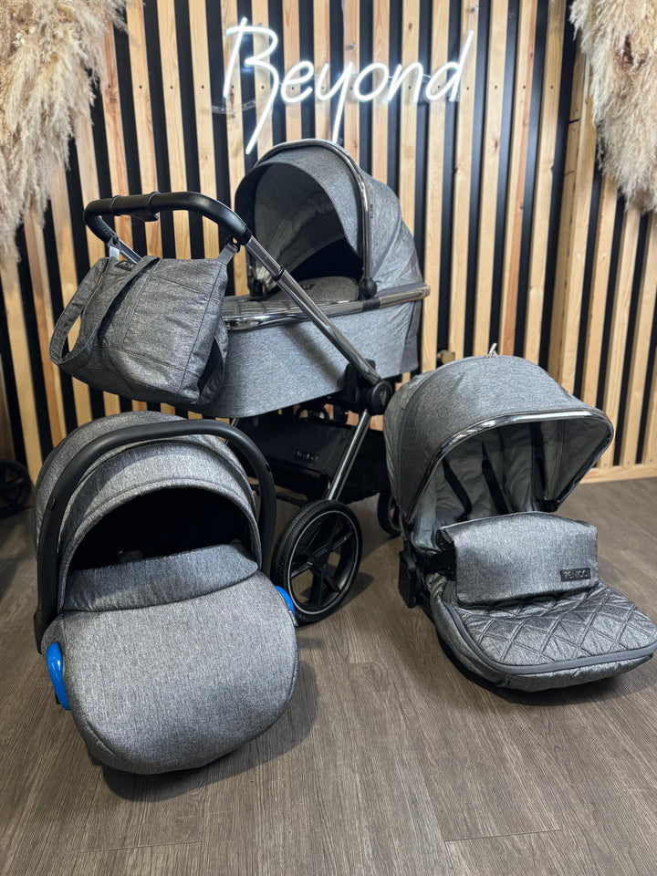PRE LOVED Venicci Tinum 2.0 Travel System - Rock Graphite