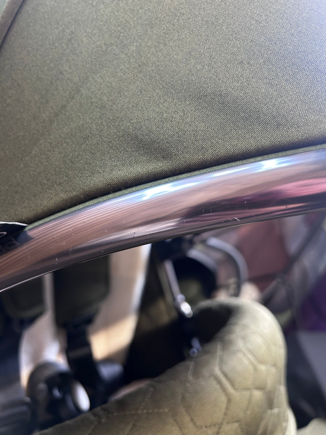 PRE LOVED egg2 Travel System - Olive