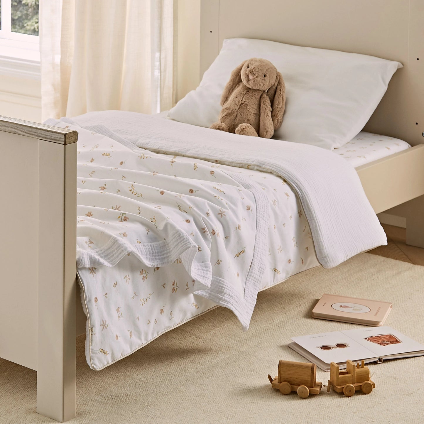 CuddleCo Cot Bed Quilt - Cashmere Meadow