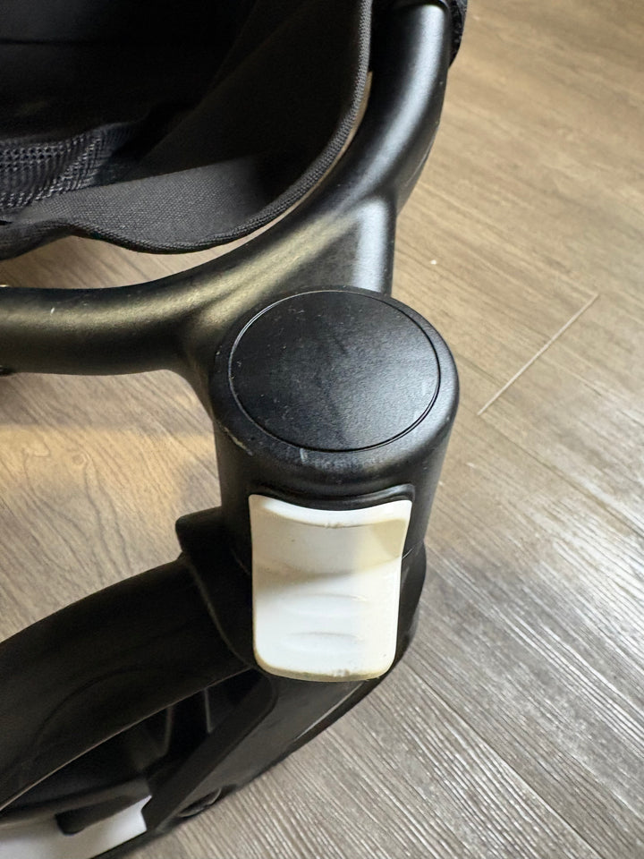 PRE LOVED Bugaboo Donkey5 Twin Bundle - Stormy Blue