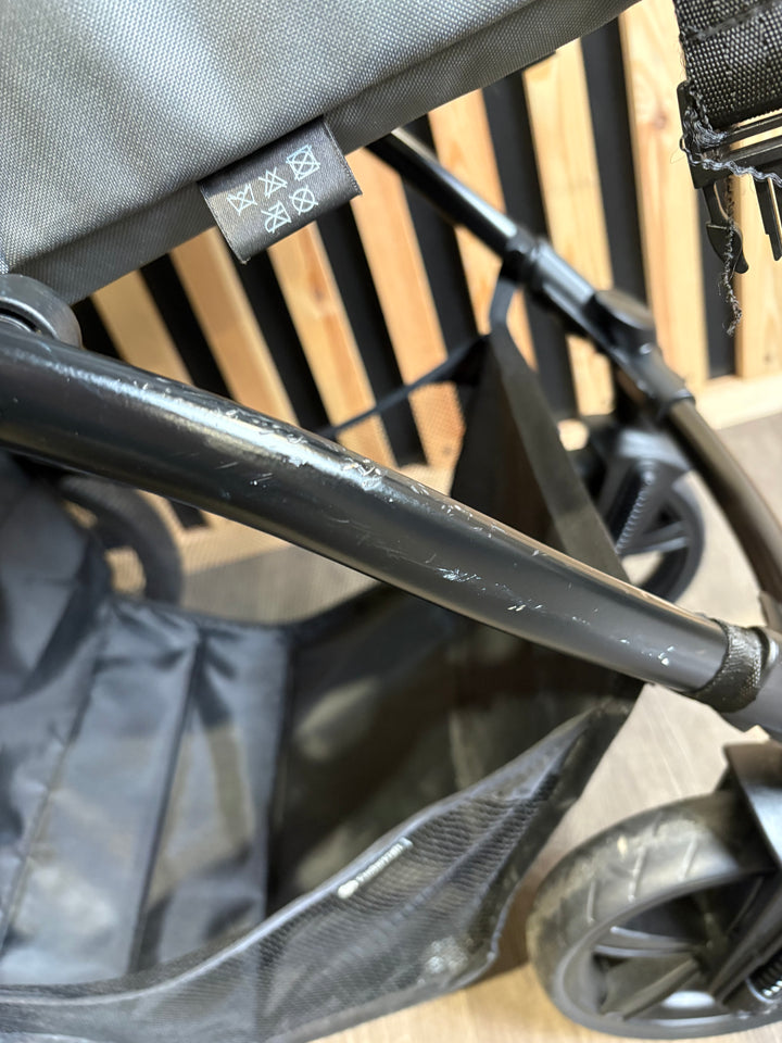 PRE LOVED Kinderkraft Newly 2-in-1 Travel System - Grey