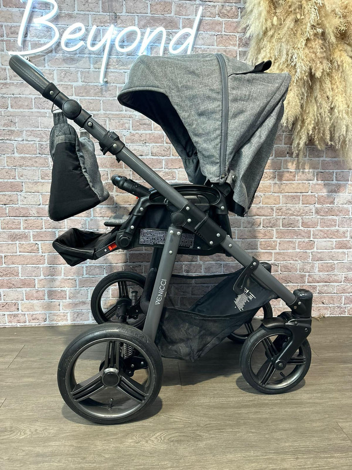 PRE LOVED Venicci Carbo 3-in-1 Travel System – Denim Grey