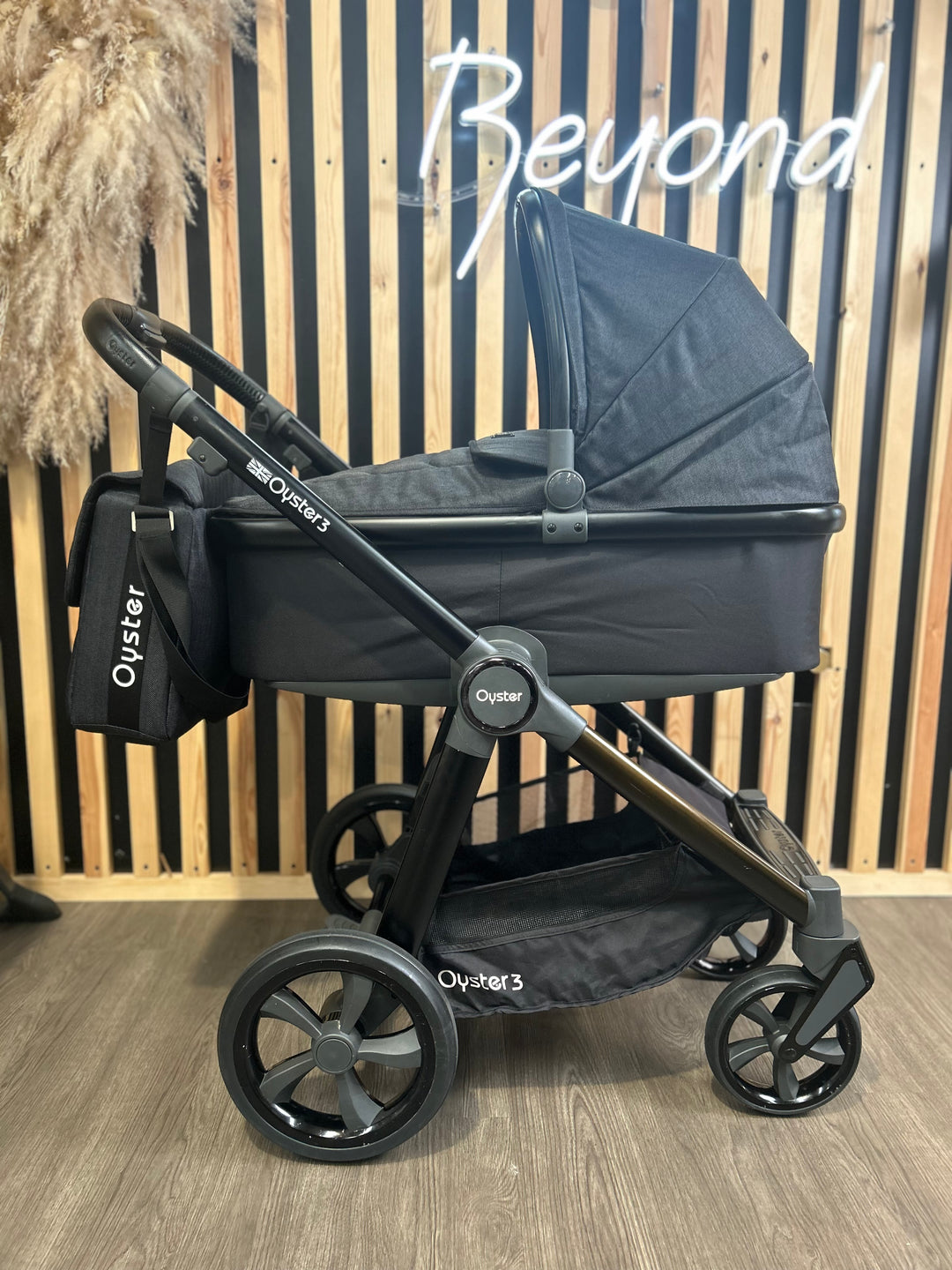 PRE LOVED Babystyle Oyster3 Travel System - Pepper