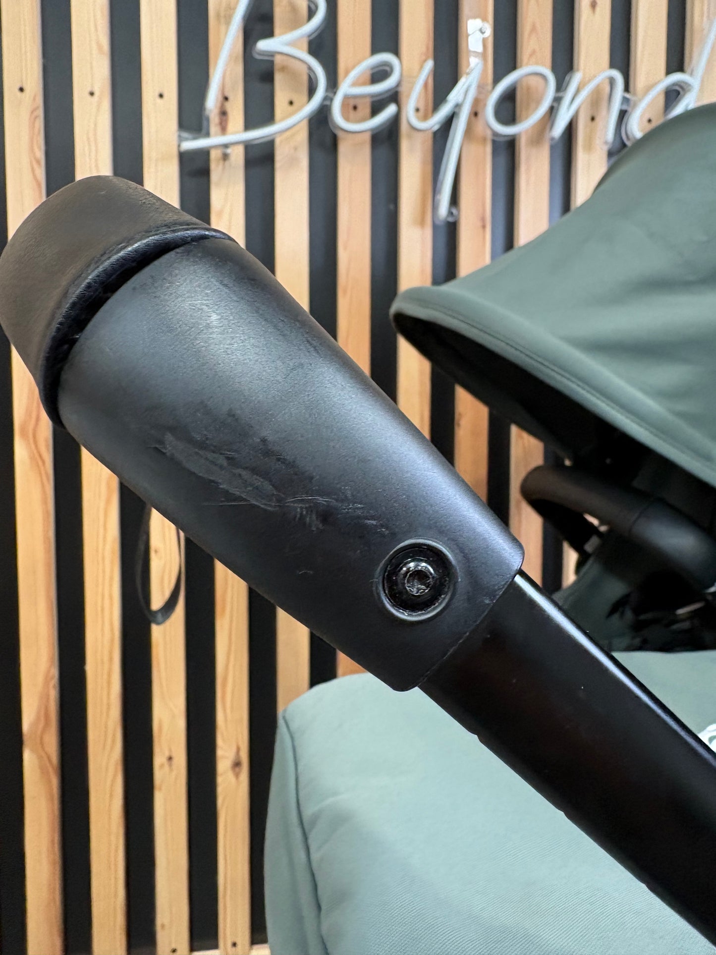 PRE LOVED Bugaboo Donkey5 Duo Bundle - Forest Green