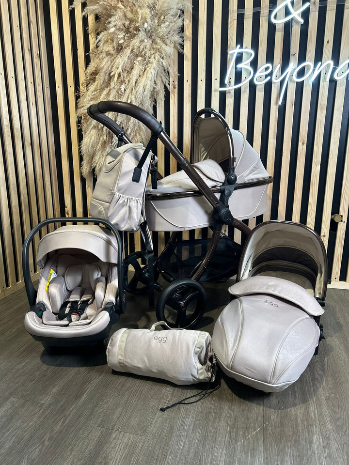 PRE LOVED Egg 2 Luxury Pushchair and Shell i-Size Car Seat Special Edition Bundle - Feather Geo