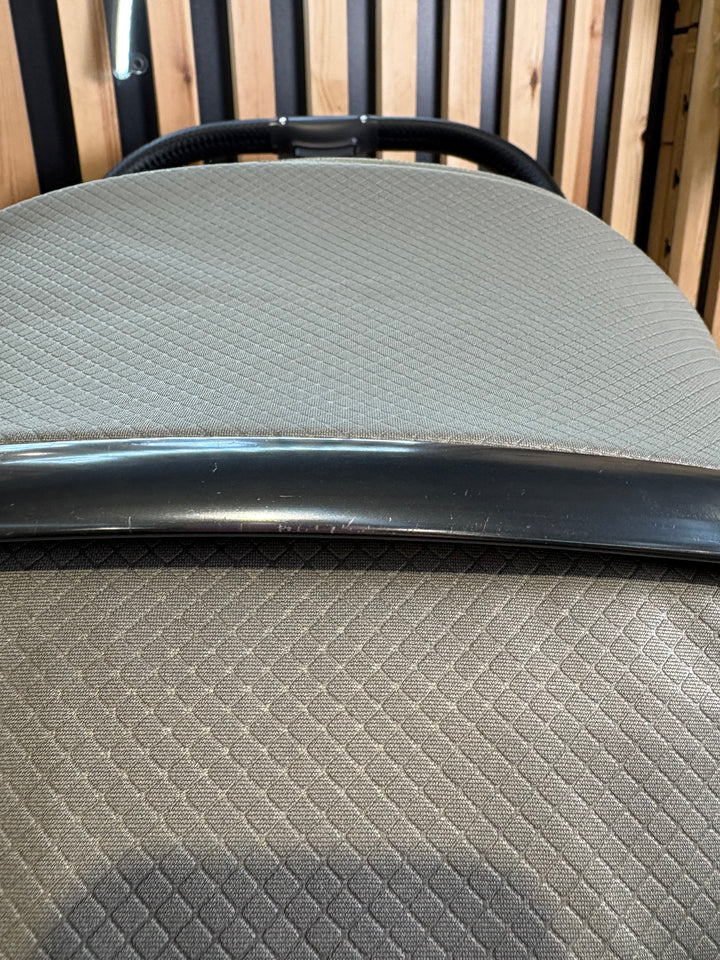 PRE LOVED Babystyle Oyster3 Travel System - Spearmint