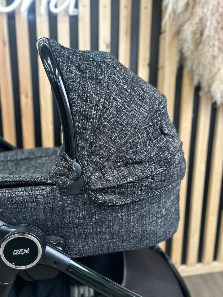 PRE LOVED Mamas & Papas Ocarro Travel System - Opulence