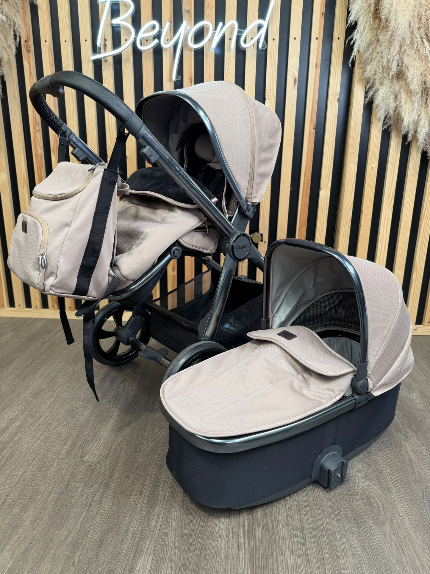 PRE LOVED Babystyle Oyster3 Travel System - Butterscotch