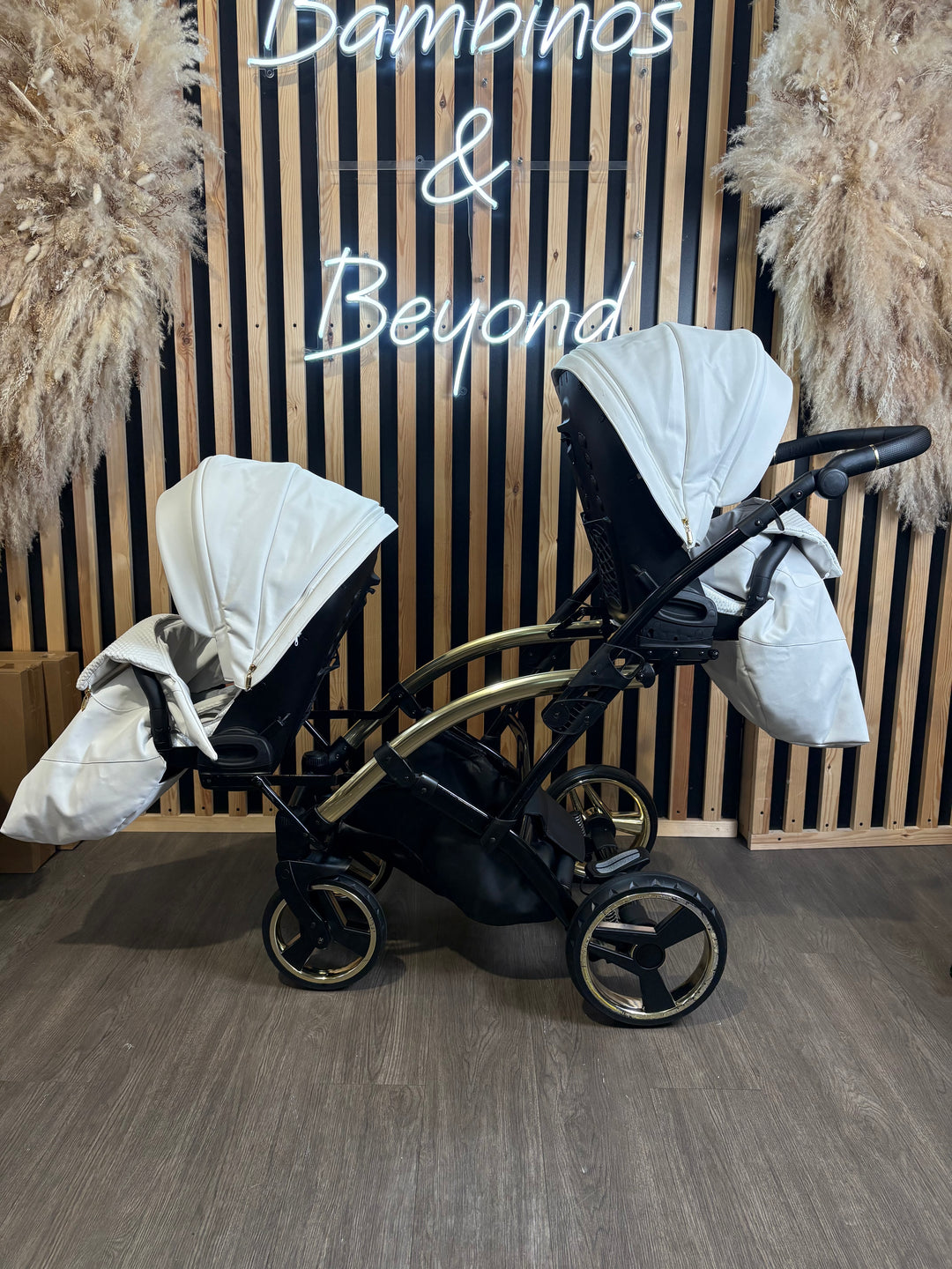 PRE LOVED Junama Fluo Tandem Pushchair - White Gold