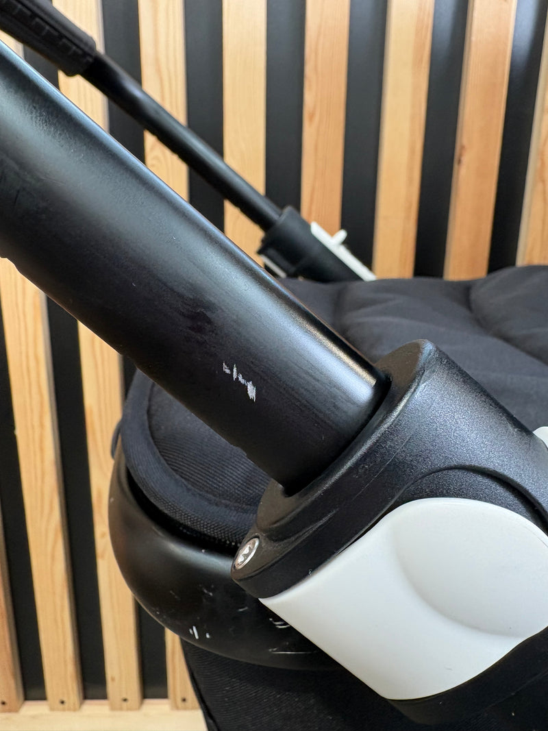 PRE LOVED Bugaboo Fox2 Travel System - Black