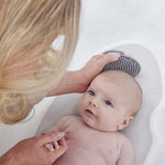 Shnuggle Newborn Support and Baby Bath Bundle - Eucalyptus