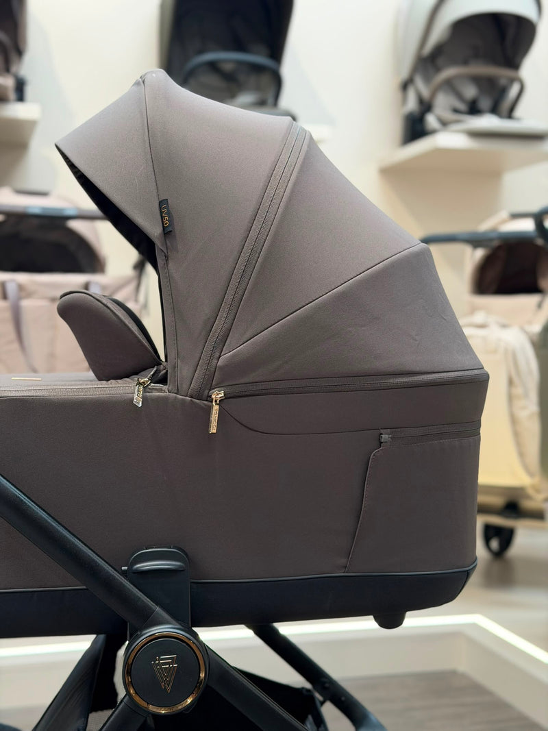 EX DISPLAY Venicci Claro2 Pram & Pushchair Bundle - Chocolate