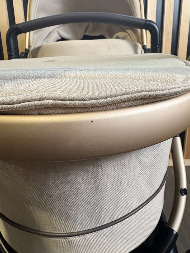 PRE LOVED iCandy Peach 7 w/ Cocoon Car Seat Travel System - Biscotti