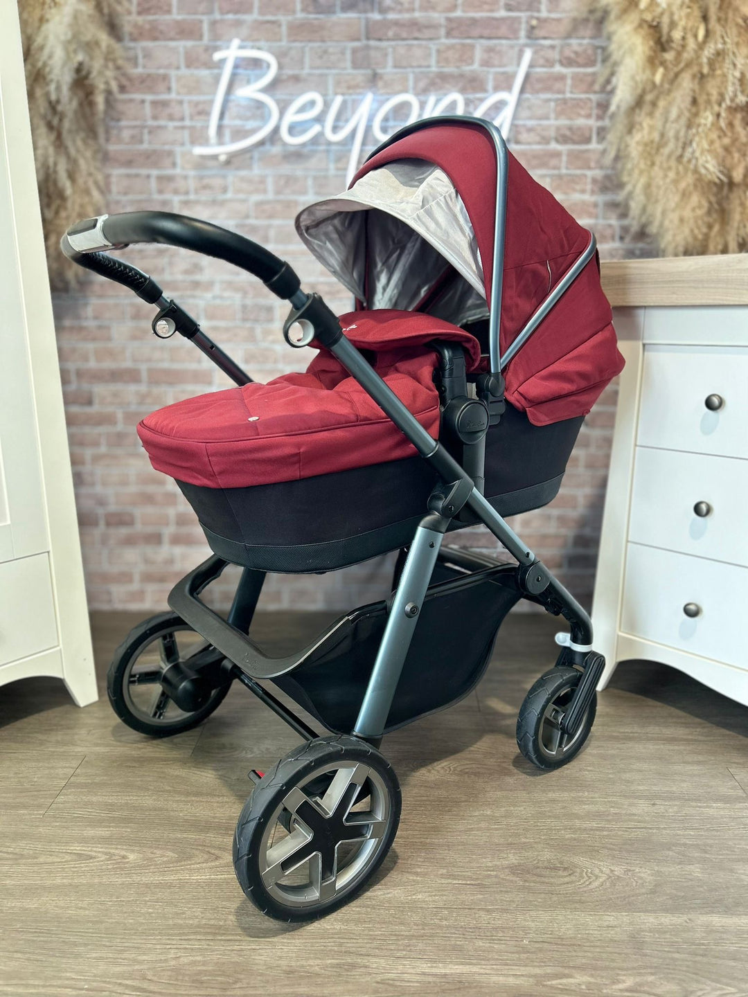 PRE LOVED Silver Cross Pioneer 2in1 Travel System - Vintage Red