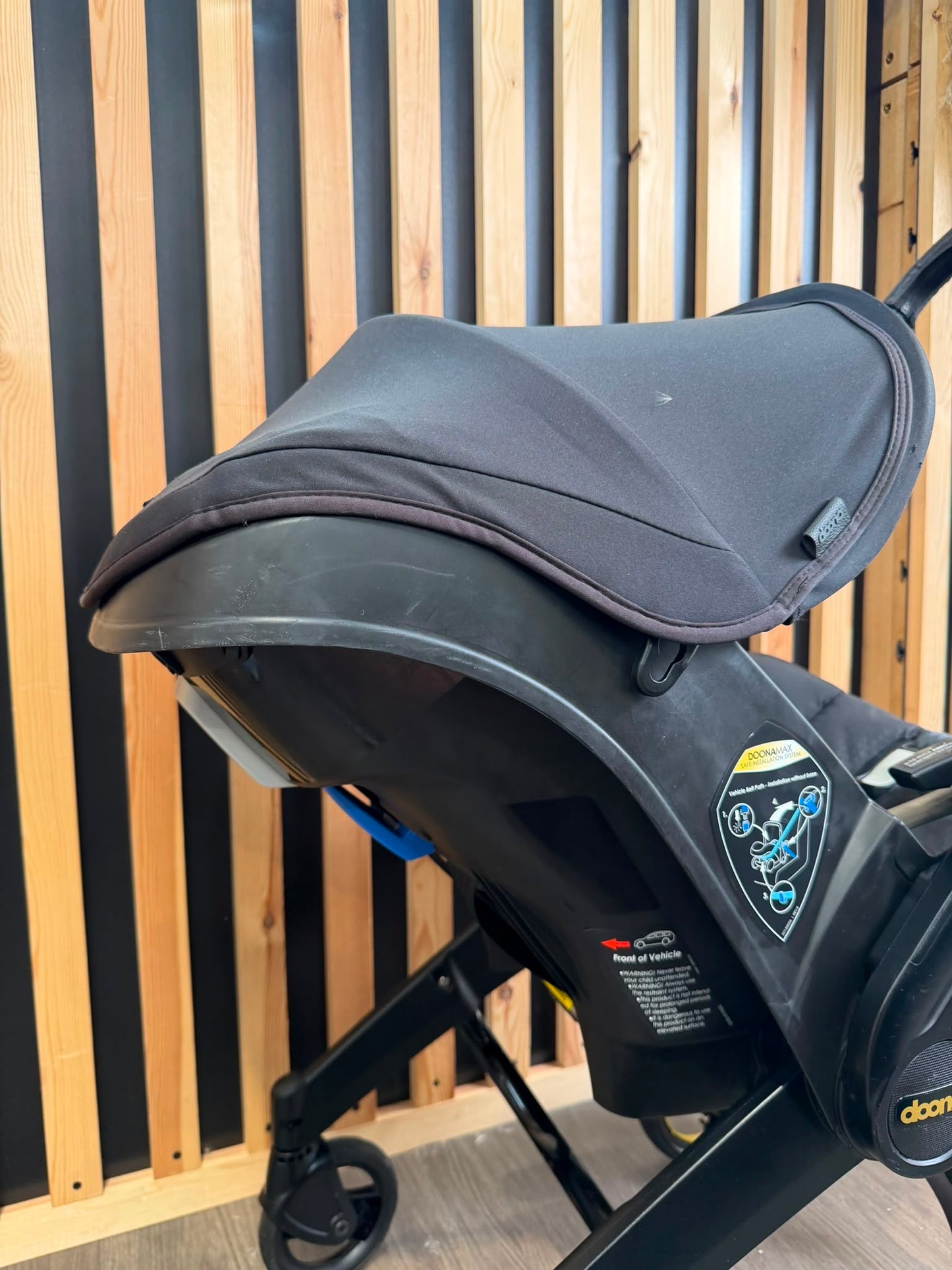PRE LOVED Doona+ Car Seat & Stroller - Limited Edition Gold