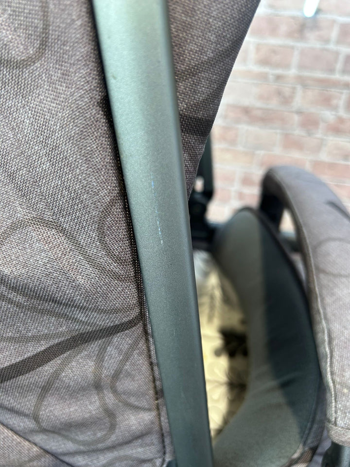 PRE LOVED Cosatto Giggle Quad Pram and Pushchair - Fika Forest