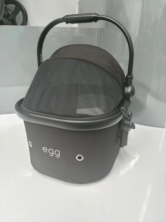 EX DISPLAY egg Pet Basket