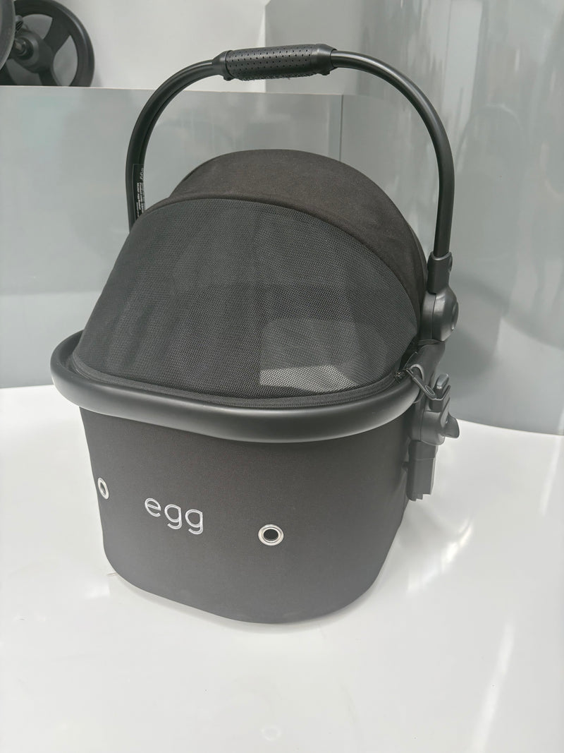 EX DISPLAY egg Pet Basket