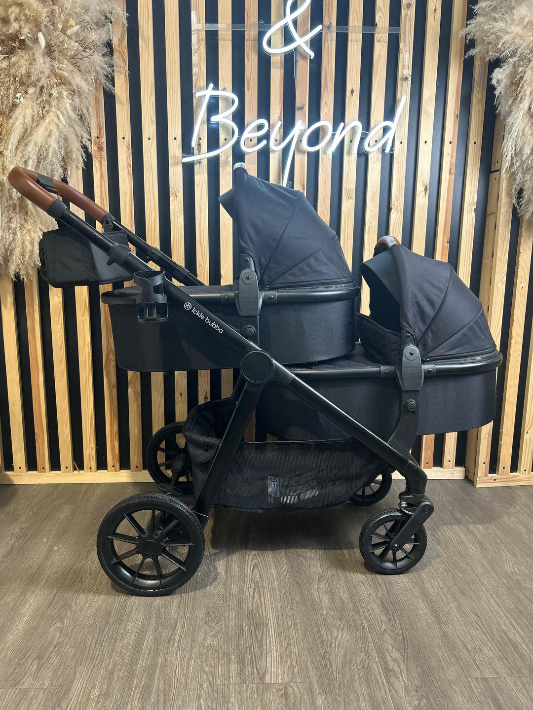 PRE LOVED Ickle Bubba Virgo Twin Bundle - Black