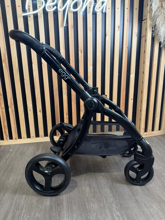 PRE LOVED egg2 Chassis - Black