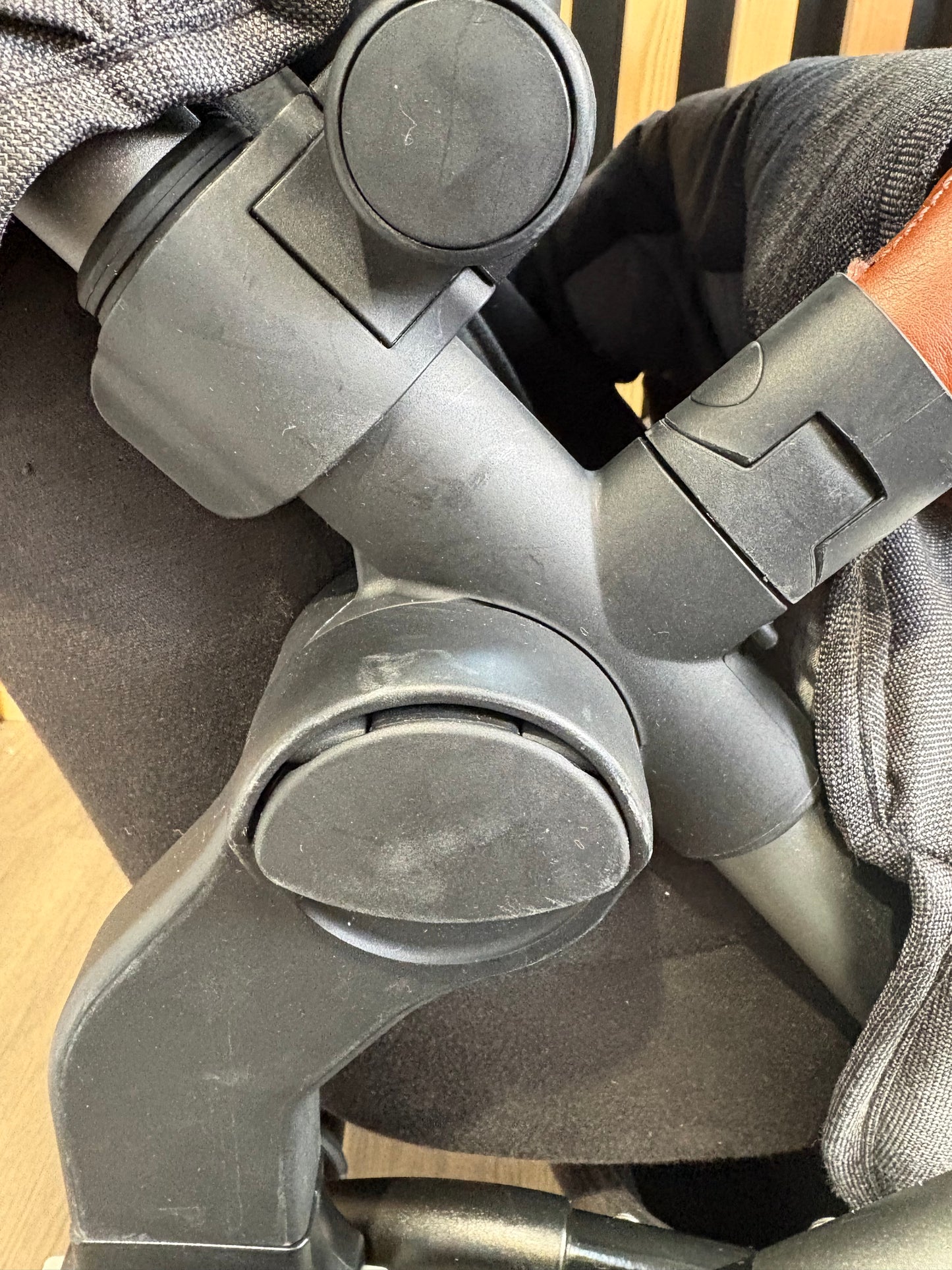 PRE LOVED Silver Cross Wave Double Travel System - Charcoal