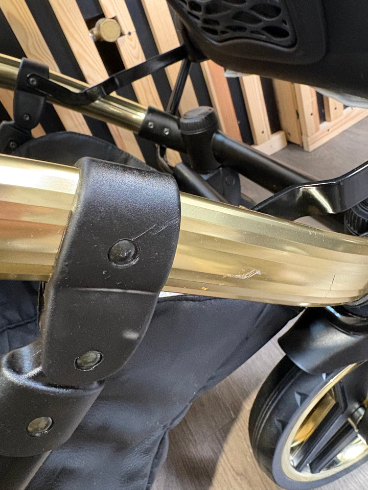 PRE LOVED Junama Fluo Tandem Pushchair - White Gold