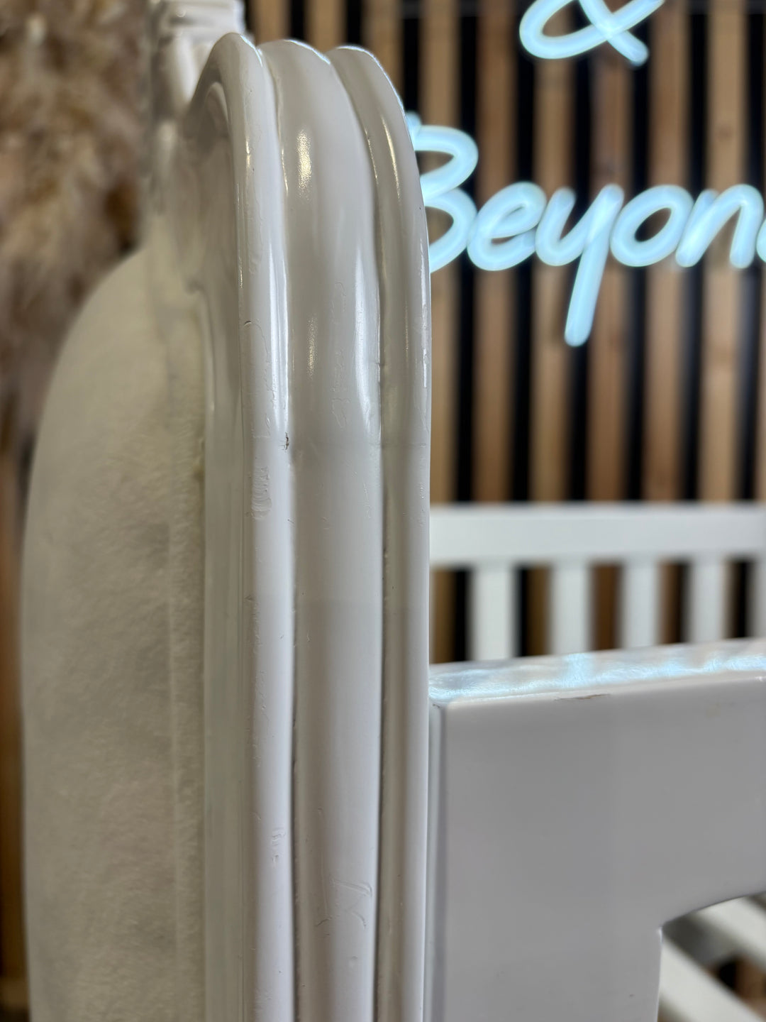 PRE LOVED Ling Lux Cradle - White