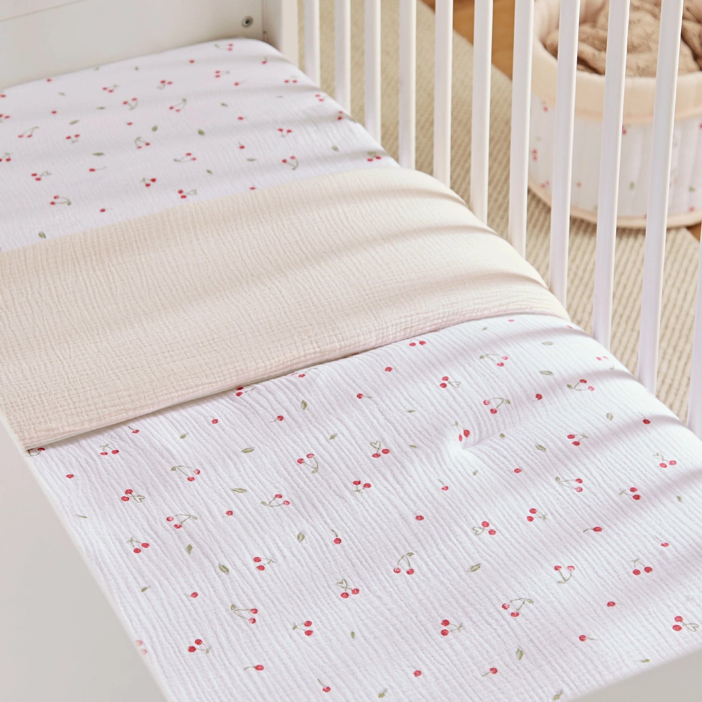CuddleCo Cot Bed Quilt - Ditsy Cherry