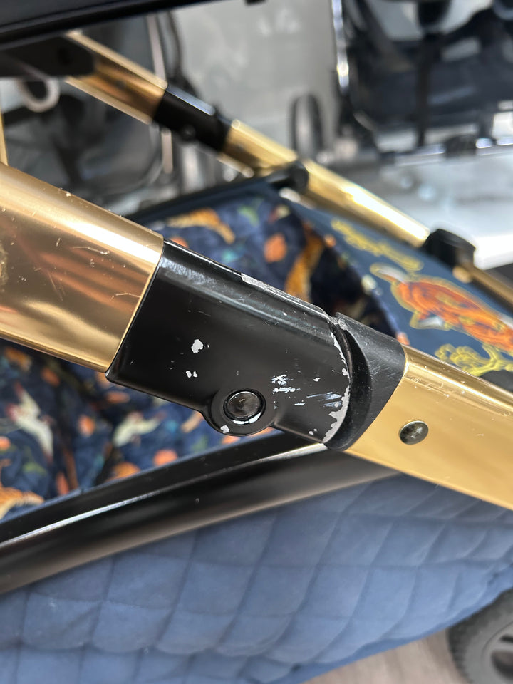 PRE LOVED Cosatto Wow Continental Travel System - On The Prowl