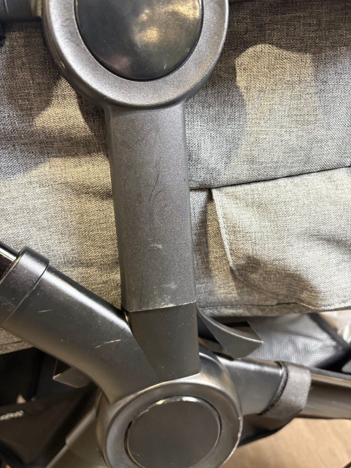 PRE LOVED Bugaboo Donkey5 Duo - Grey Melange