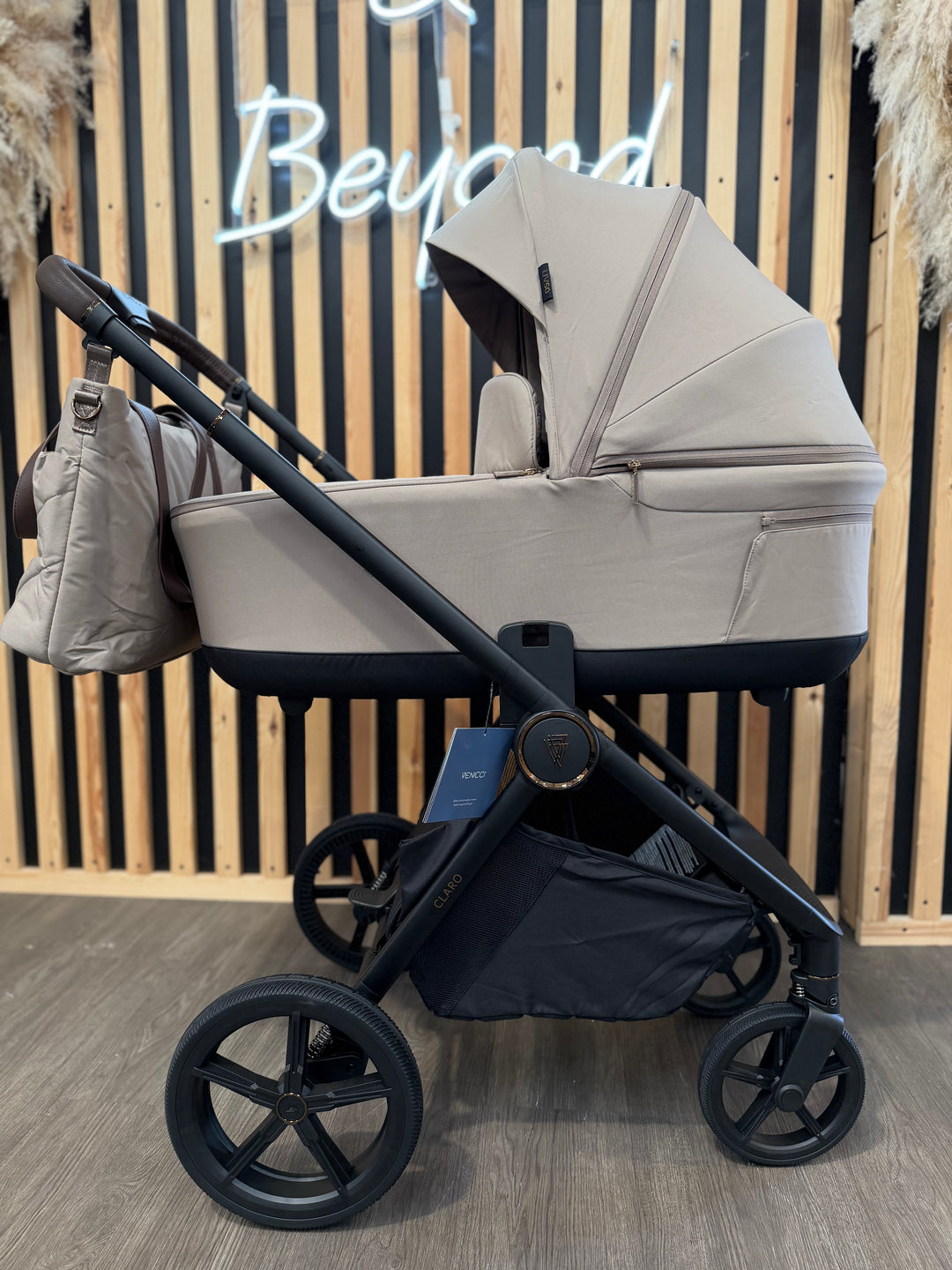 EX DISPLAY Venicci Claro 3-in-1 Pushchair + Tiago 360 Beige Car Seat Bundle - Almond