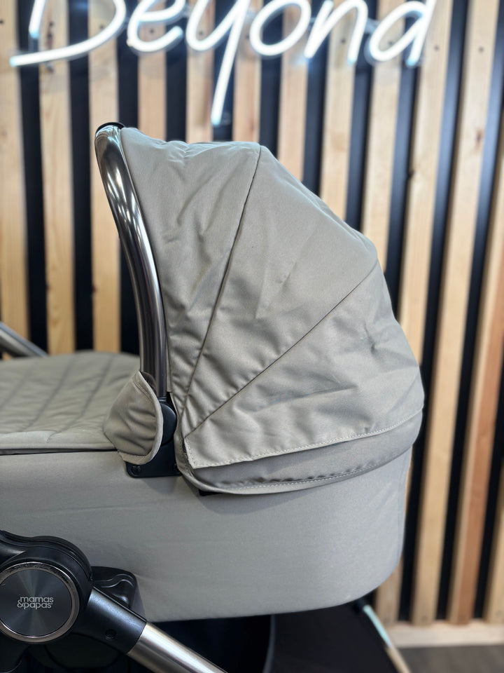 PRE LOVED Mamas & Papas Travel System - Everest