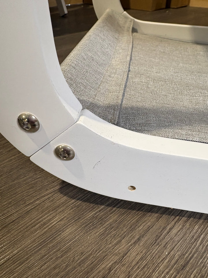 PRE LOVED SnuzPod4 Bedside Crib + Storage Pocket